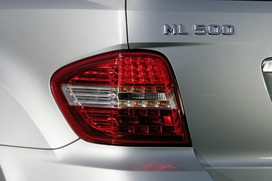  Mercedes-Benz ML-Class 2008 года  (фото 2 из 26)